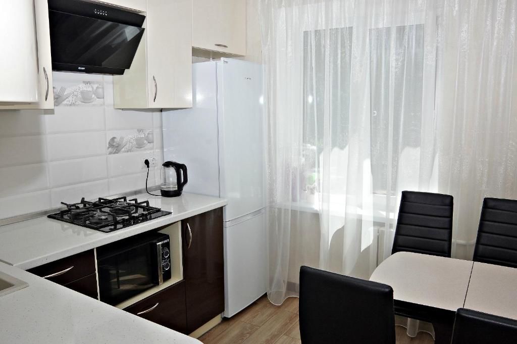 Апартаменты 2 х ком квартира с новым ремонтом на Мотеле Полтава-23