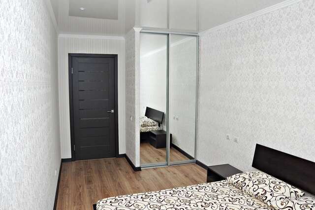 Апартаменты 2 х ком квартира с новым ремонтом на Мотеле Полтава-5